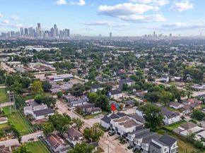 1513 Egypt Street, Houston TX 77009
