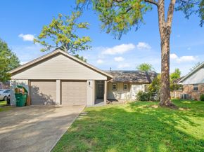 1219 Wisterwood Drive, Houston TX 77043