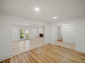 1219 Wisterwood Drive, Houston TX 77043