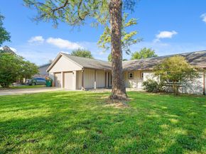 1219 Wisterwood Drive, Houston TX 77043