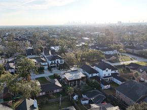 1507 Jacquelyn Drive, Houston TX 77055