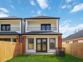 3504 Caplin Street D, Houston TX 77026