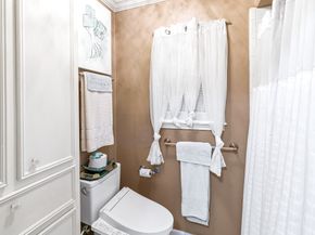 818 Olney Oak Drive, Houston TX 77079