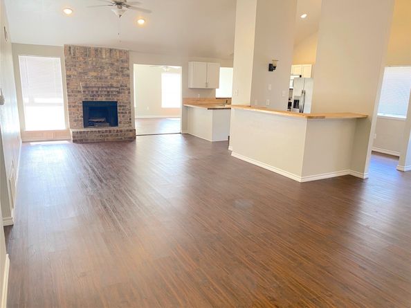 2414 Woven Wood Lane, Richmond TX 77406