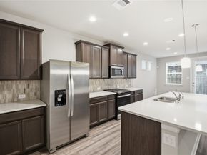 4106 Split Ivy Drive, Houston TX 77080