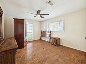 6207 S Braeswood Boulevard, Houston TX 77096