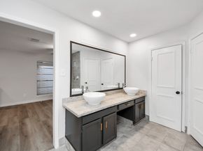 718 Land Grant Drive, Richmond TX 77406