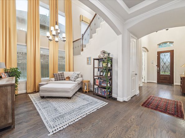 10910 Sarah Bluff Lane, Cypress TX 77433