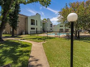 6602 Harbor Town Drive 1207, Houston TX 77036