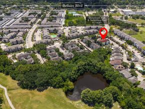 6602 Harbor Town Drive 1207, Houston TX 77036
