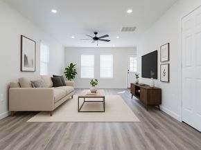 320 New Hampshire St, Houston TX 77029