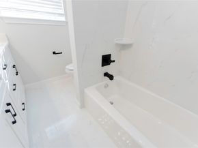 320 New Hampshire St, Houston TX 77029