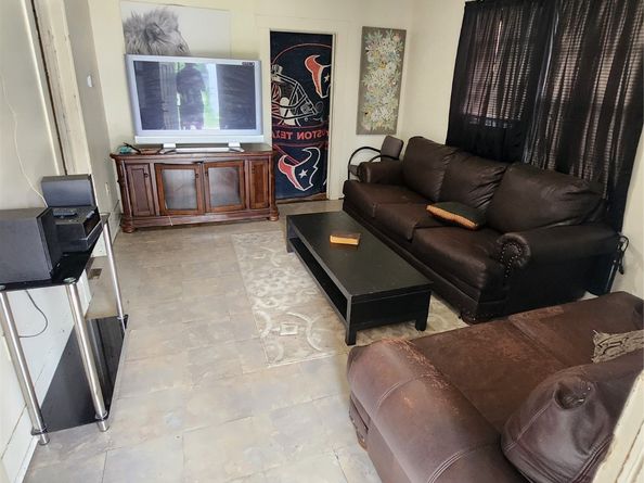 1603 Saulnier Street, Houston TX 77019