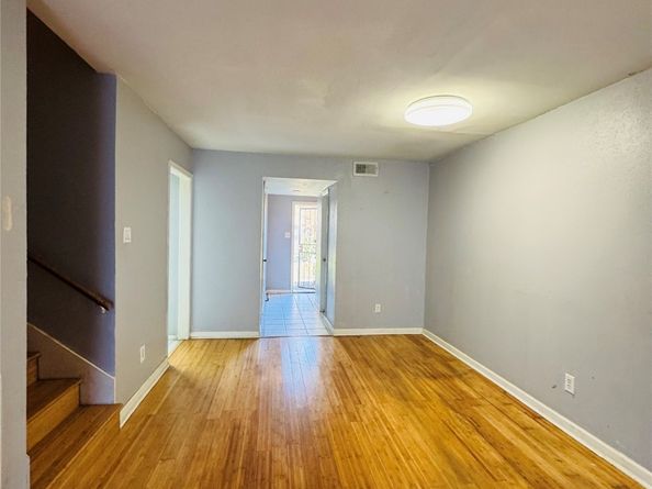 7913 Grove Ridge Dr Drive, Houston TX 77061