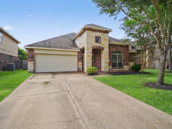 7011 Spruce View Court, Richmond TX 77407