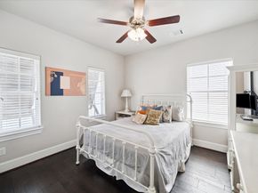 2006 Lou Ellen Lane H, Houston TX 77018