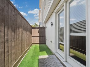 2006 Lou Ellen Lane H, Houston TX 77018