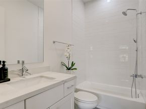 3317 W 11th Street, Houston TX 77008