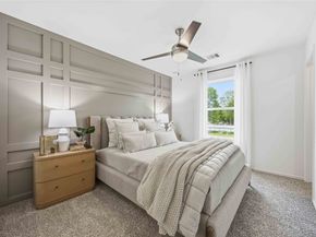 6010 pineapple Street, Houston TX 77048