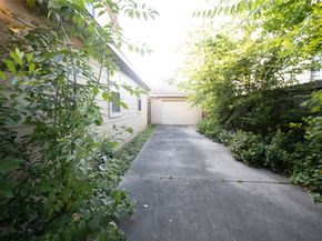1107 Du Barry Lane, Houston TX 77018