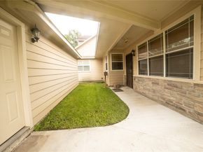 1107 Du Barry Lane, Houston TX 77018