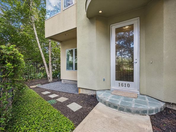 1610 Calumet Street, Houston TX 77004