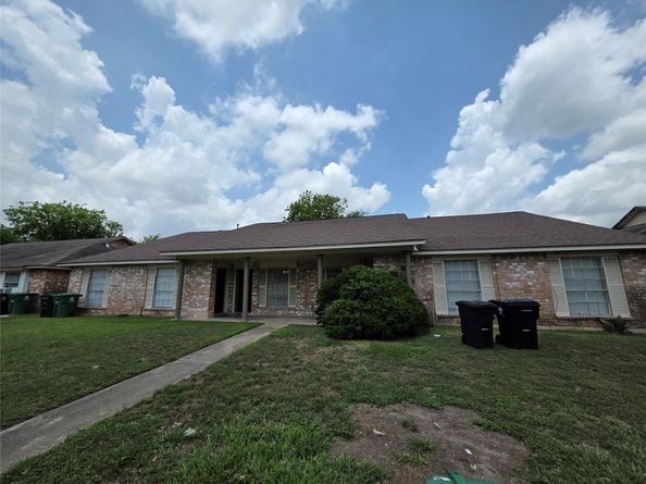12738 Shannon Hills Drive, Houston TX 77099