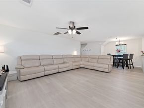 6803 Cortenridge Lane, Houston TX 77048