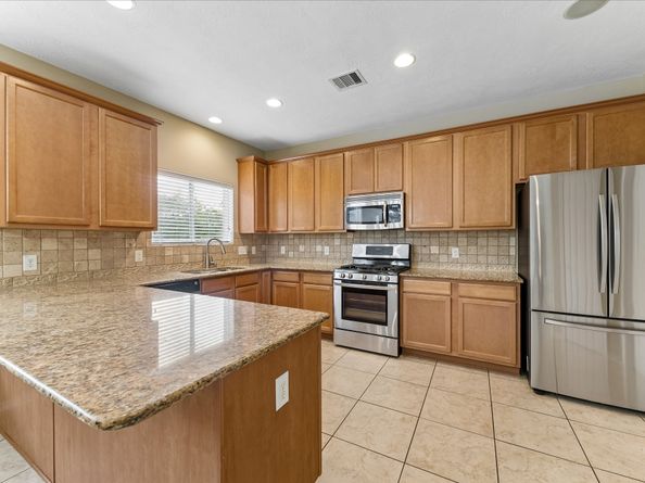 7 Quillwood Place, The Woodlands TX 77354