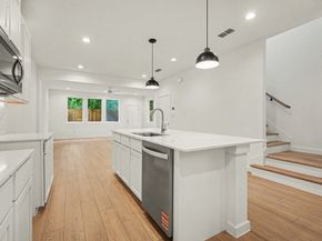 2715 Tierwester Street, Houston TX 77004