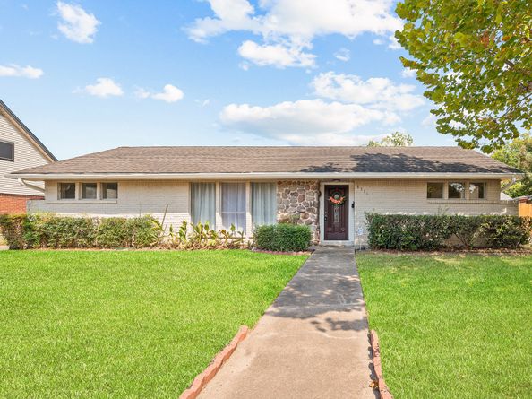 8314 Edgemoor Drive, Houston TX 77036
