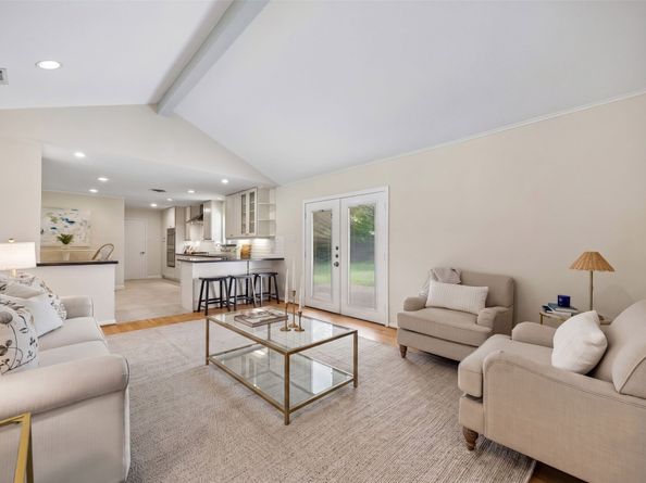 8922 Springview Lane, Houston TX 77080