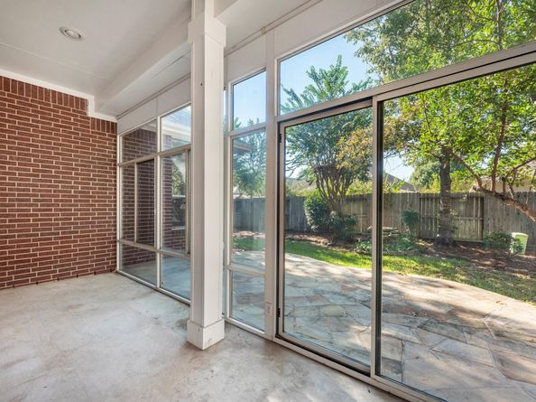 31 Tarrytown Way, Conroe TX 77384