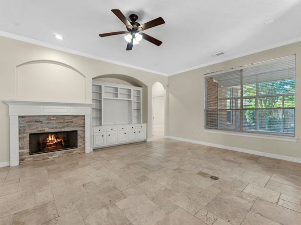 31 Tarrytown Way, Conroe TX 77384