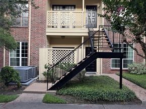 2121 El Paseo Street 2003, Houston TX 77054