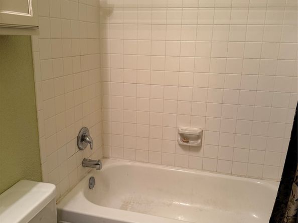2121 El Paseo Street 2003, Houston TX 77054