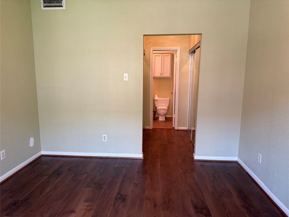 2121 El Paseo Street 2003, Houston TX 77054