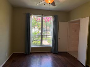 2121 El Paseo Street 2003, Houston TX 77054