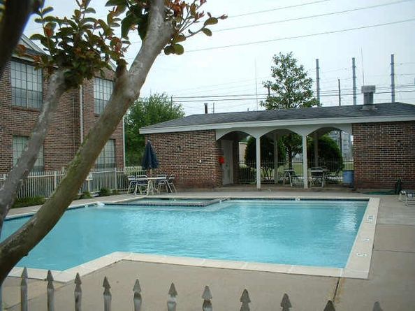 2121 El Paseo Street 2003, Houston TX 77054