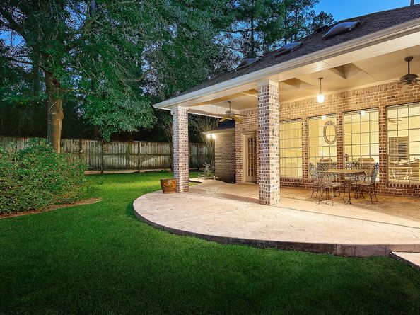 55 W Palmer Bend, The Woodlands TX 77381