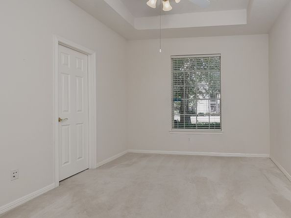 55 W Palmer Bend, The Woodlands TX 77381