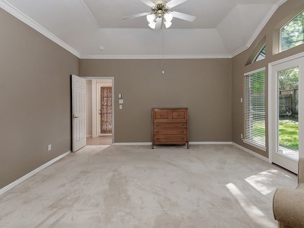 55 W Palmer Bend, The Woodlands TX 77381