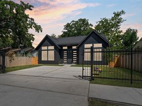 6805 Conley Street, Houston TX 77021