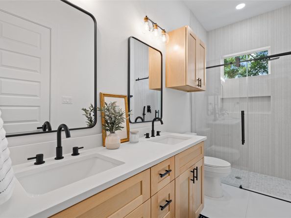 6805 Conley Street, Houston TX 77021