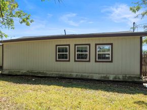 4817 Airport Boulevard, Houston TX 77048
