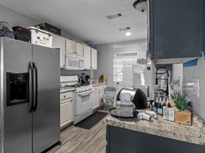 4817 Airport Boulevard, Houston TX 77048