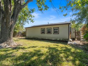 4817 Airport Boulevard, Houston TX 77048