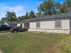 4817 Airport Boulevard, Houston TX 77048