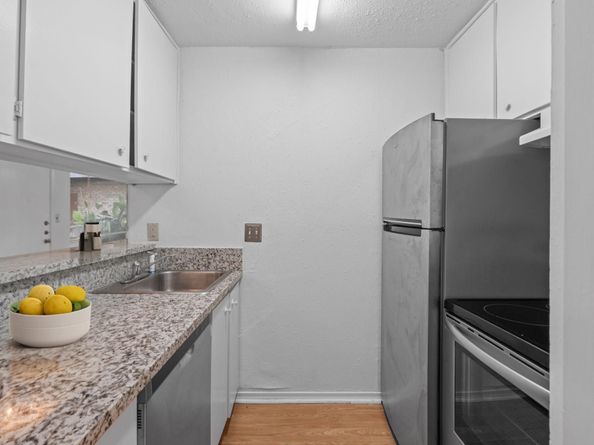 1849 Marshall Street 9, Houston TX 77098