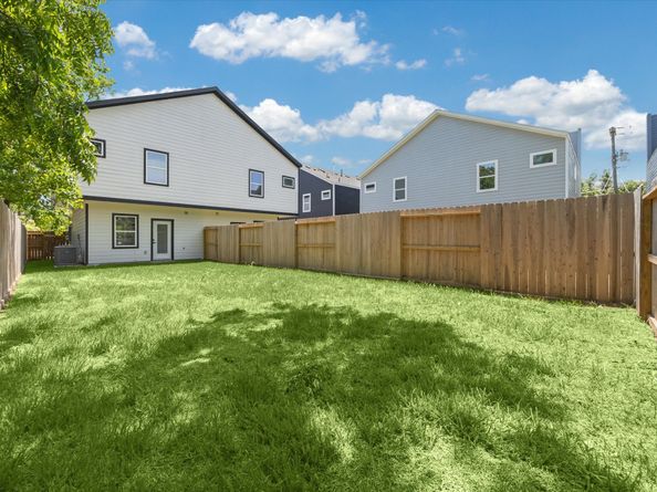990-992 Marjorie Street, Houston TX 77088
